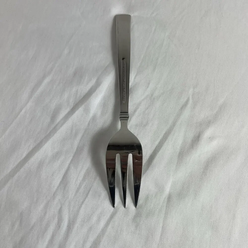 Reed & Barton Heritage Mint Stainless Steal China Serving Fork